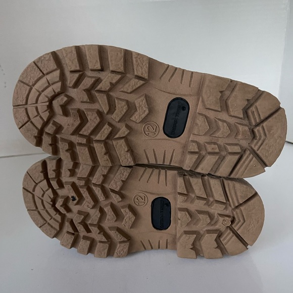 OZARK TRAIL BOOTS - Picture 8 of 10